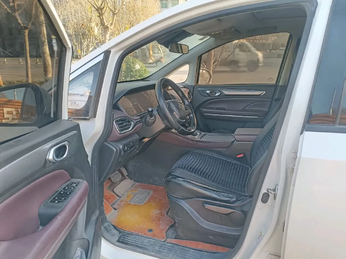 2021 GAC Trumpchi M6 1.5T 169HP L4 7DCT,autocango,china used car exporter,china ev exporter,chinese used car exporter,chinese used ev exporter