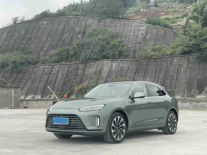 2022 Isuzu Mu-X 2.0T 220HP L4 8AT