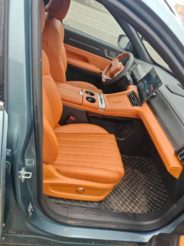 2025 Jetour X70 Plus 1.5T 156HP L4 CVT,autocango,china used car exporter,china ev exporter,chinese used car exporter,chinese used ev exporter