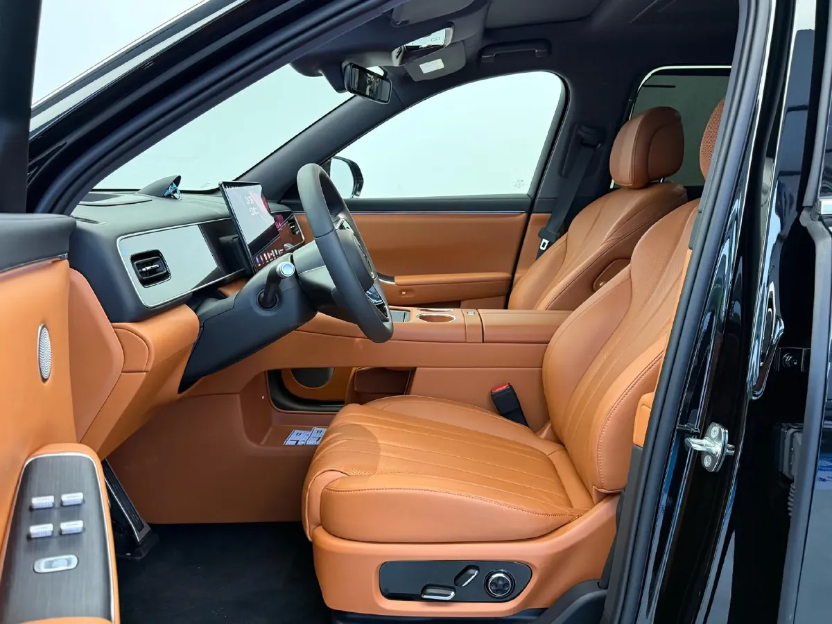 2026 AITO AITO M7 REEV 160HP REEV,autocango,china used car exporter,china ev exporter,chinese used car exporter,chinese used ev exporter