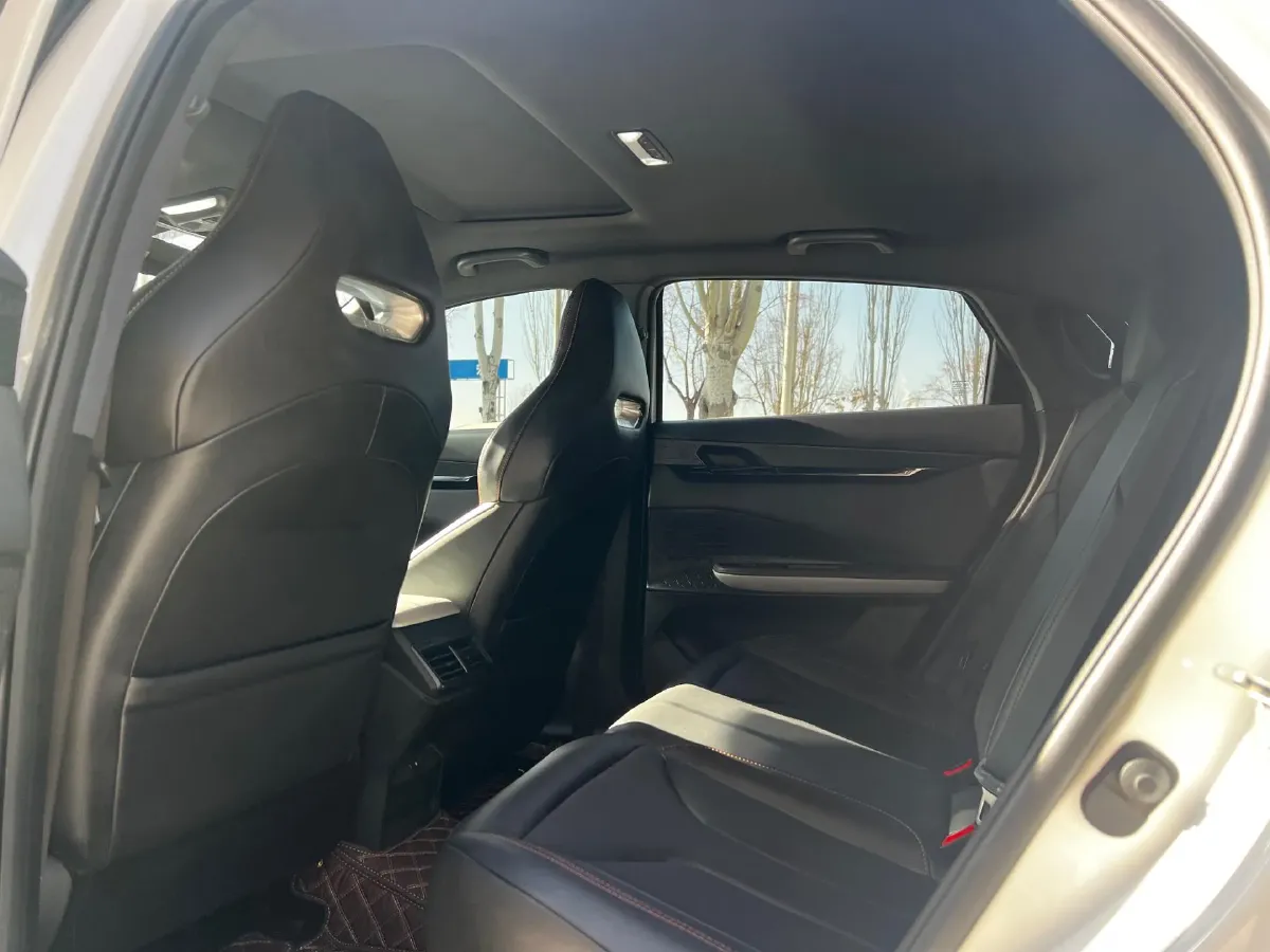 2023 ChangAn UNI-V 1.5T 188HP L4 7DCT,autocango,china used car exporter,china ev exporter,chinese used car exporter,chinese used ev exporter