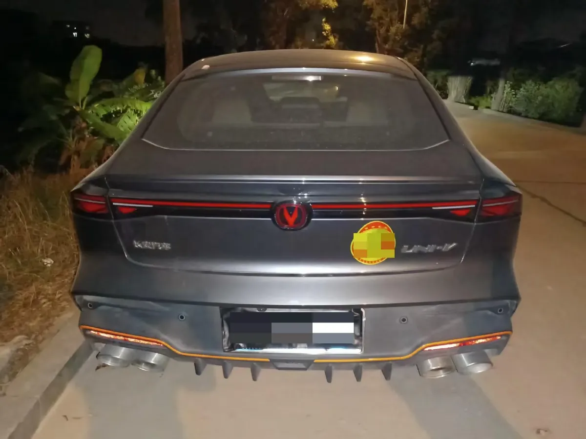 2025 ChangAn UNI-V 1.5T 192HP L4 7DCT,autocango,china used car exporter,china ev exporter,chinese used car exporter,chinese used ev exporter