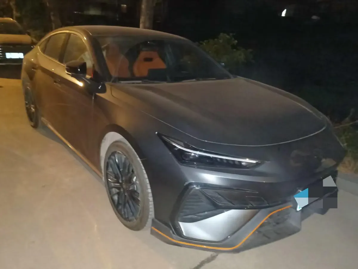 2025 ChangAn UNI-V 1.5T 192HP L4 7DCT,autocango,china used car exporter,china ev exporter,chinese used car exporter,chinese used ev exporter