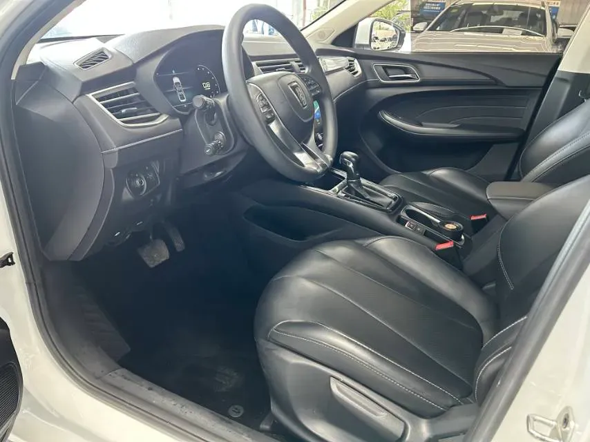 2019 Roewe i5 1.5L 120HP L4 CVT,autocango,china used car exporter,china ev exporter,chinese used car exporter,chinese used ev exporter