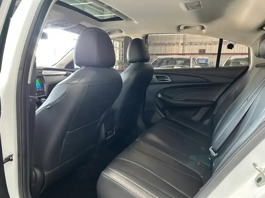 2019 Roewe i5 1.5L 120HP L4 CVT,autocango,china used car exporter,china ev exporter,chinese used car exporter,chinese used ev exporter