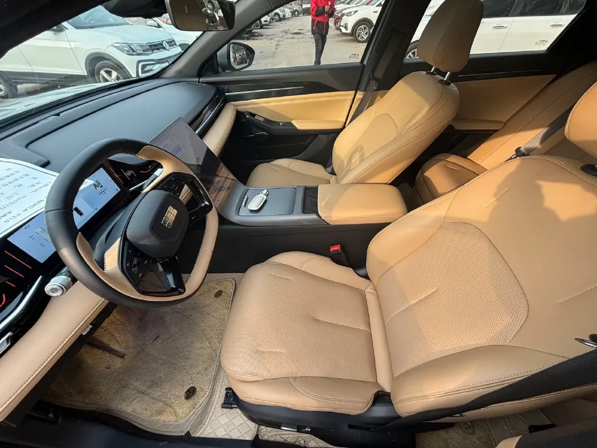 2023 Geely Galaxy L6 1.5T 163HP L4 3DHT PHEV,autocango,china used car exporter,china ev exporter,chinese used car exporter,chinese used ev exporter