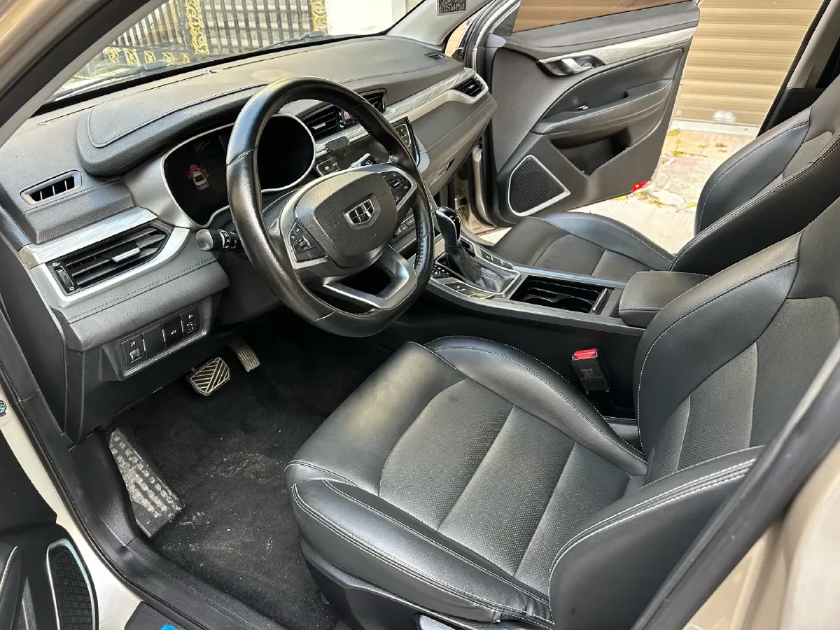 2018 Geely Emgrand 1.5L 109HP L4 CVT,autocango,china used car exporter,china ev exporter,chinese used car exporter,chinese used ev exporter