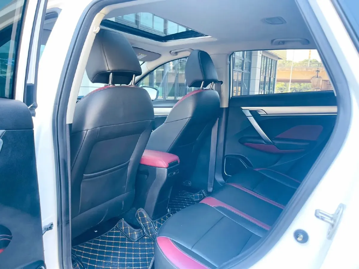 2021 Geely Coolray 1.4T 141HP L4 6DCT,autocango,china used car exporter,china ev exporter,chinese used car exporter,chinese used ev exporter