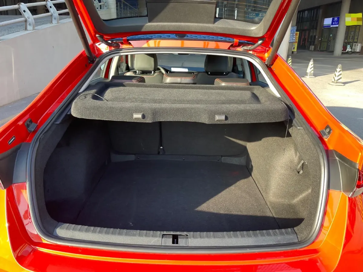 2021 Skoda Octavia 1.4T 150HP L4 7DCT,autocango,china used car exporter,china ev exporter,chinese used car exporter,chinese used ev exporter