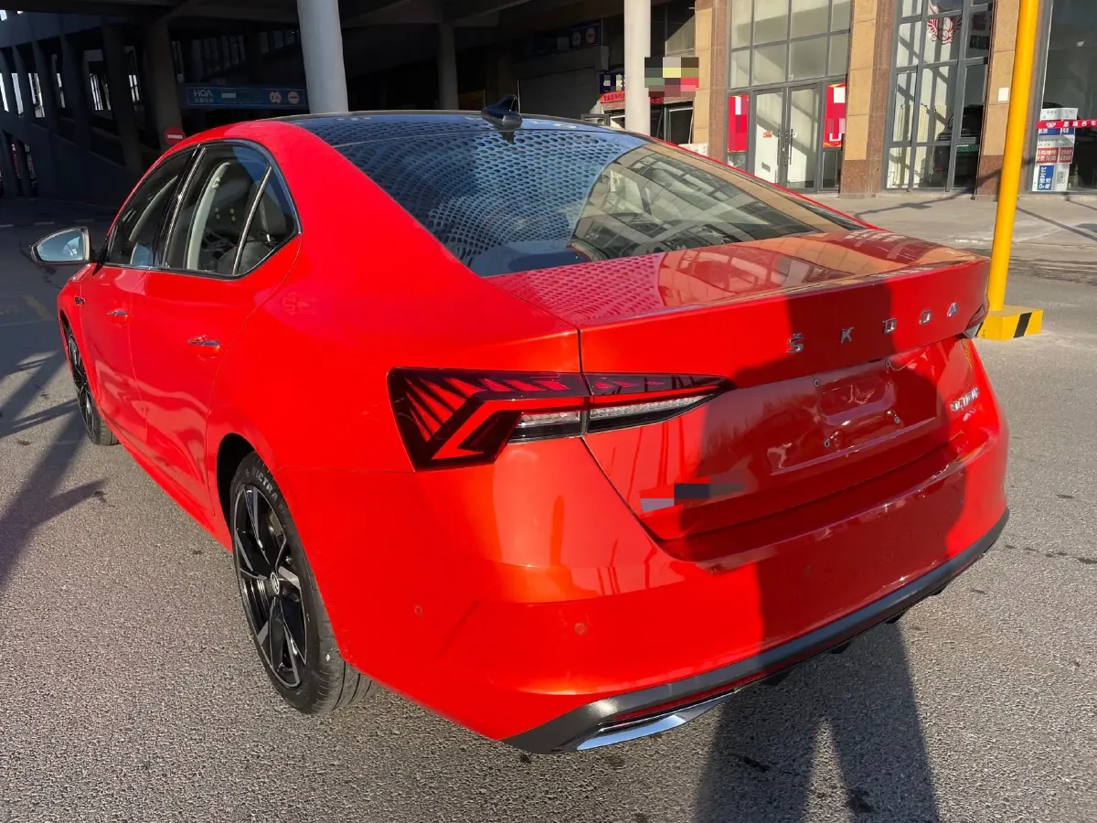 2021 Skoda Octavia 1.4T 150HP L4 7DCT,autocango,china used car exporter,china ev exporter,chinese used car exporter,chinese used ev exporter