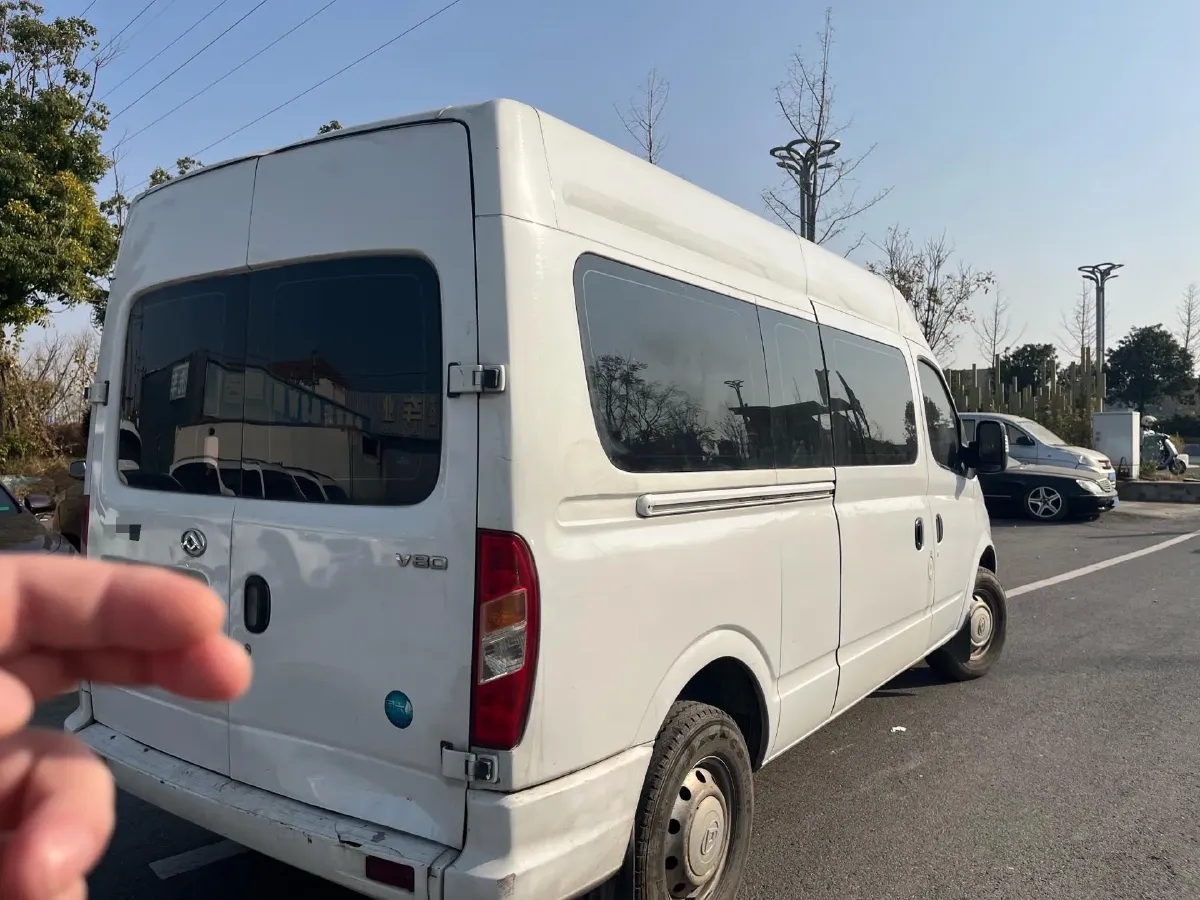 2021 MAXUS XinTu V80 2.0T 139HP L4 6MT,autocango,china used car exporter,china ev exporter,chinese used car exporter,chinese used ev exporter