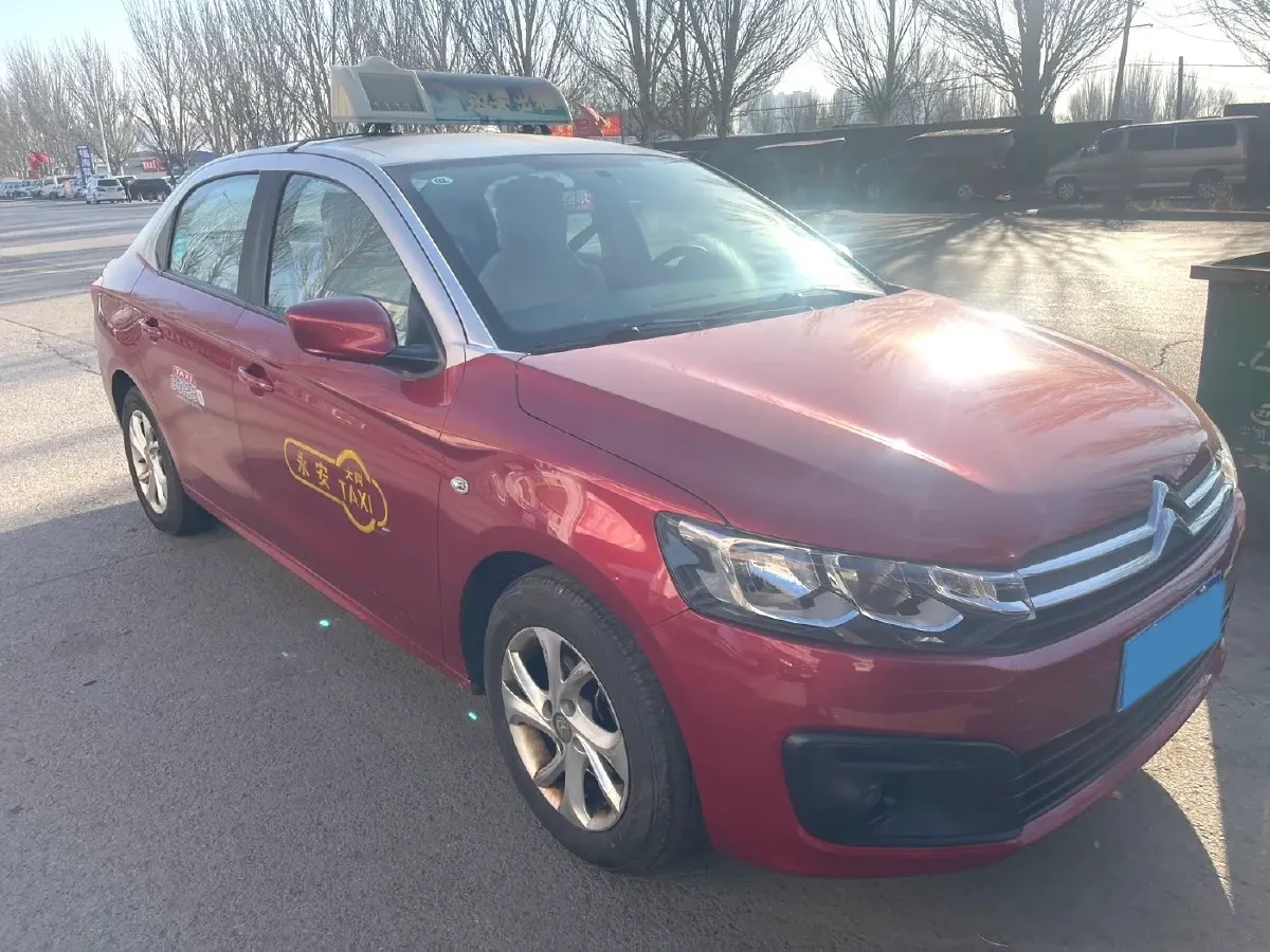 2017 HuangHai XiangLong 2.4L 143HP L4 5MT,autocango,china used car exporter,china ev exporter,chinese used car exporter,chinese used ev exporter