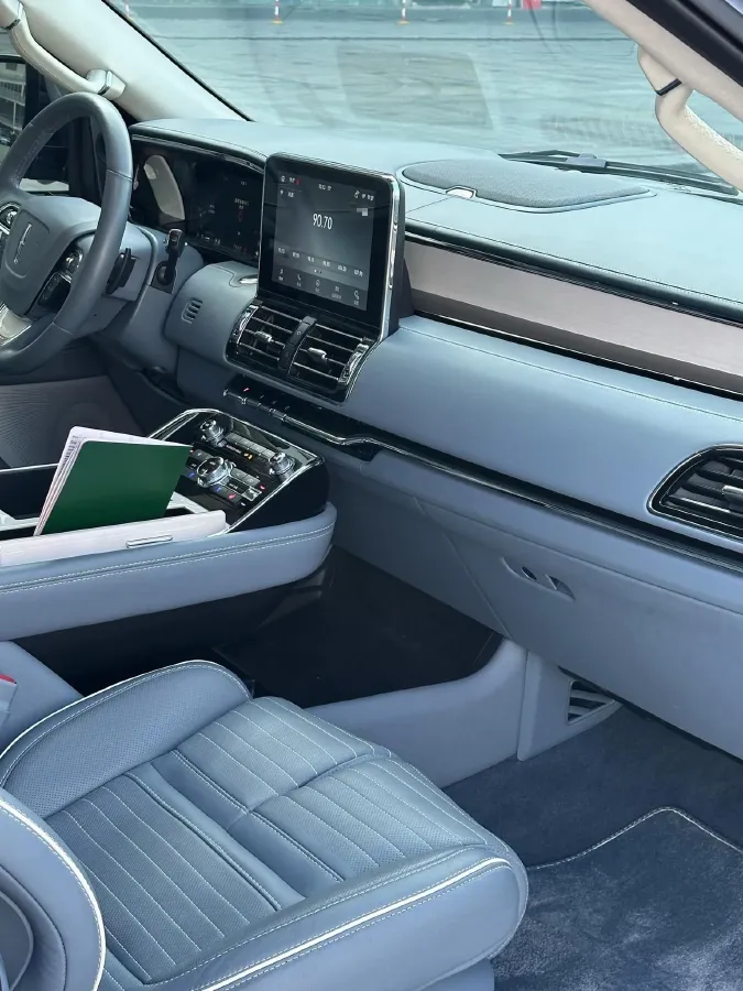 2020 Lincoln Navigator 3.5T 388HP V6 10AT,autocango,china used car exporter,china ev exporter,chinese used car exporter,chinese used ev exporter