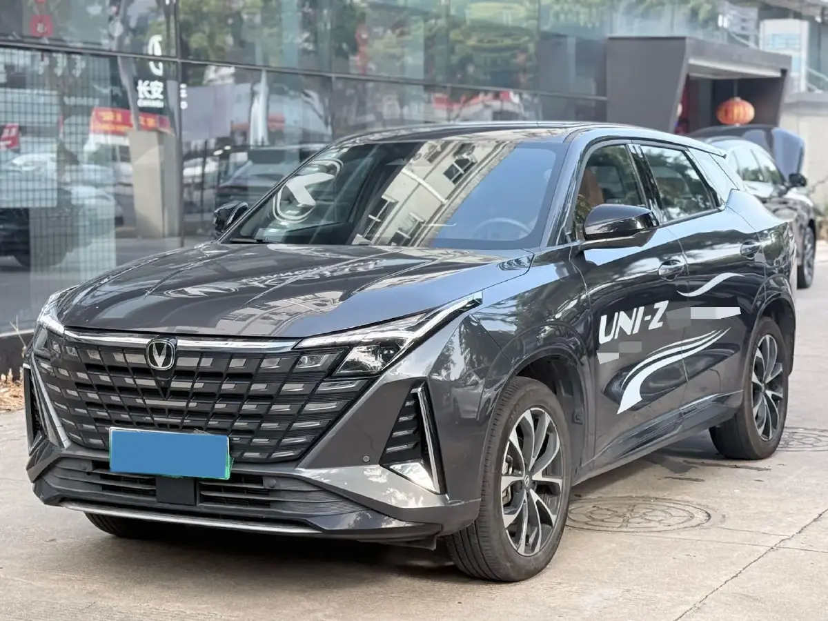 2024 ChangAn UNI-Z 1.5L 98HP L4 E-CVT PHEV 18.4KWH