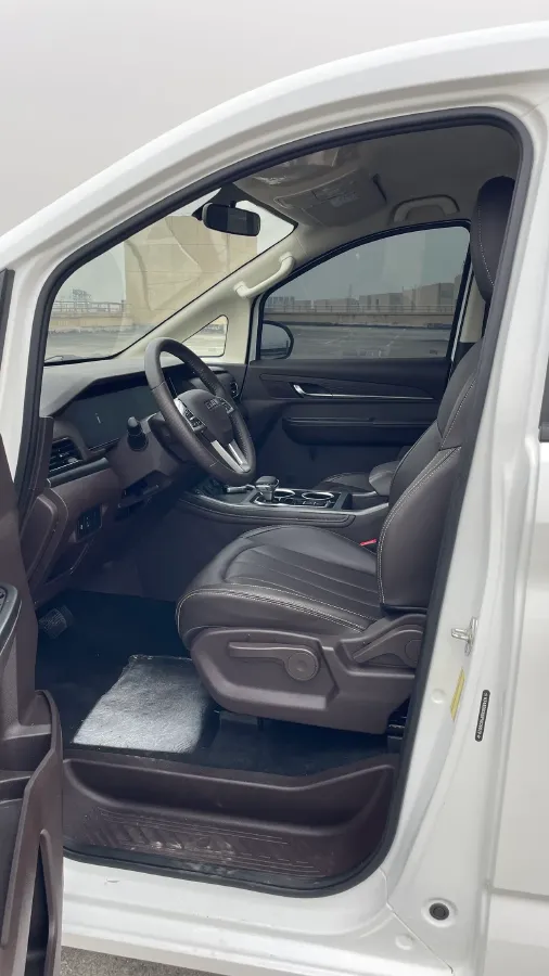 2023 BAW RuiSheng Trump M7 2.0L 144HP L4 8AT,autocango,china used car exporter,china ev exporter,chinese used car exporter,chinese used ev exporter