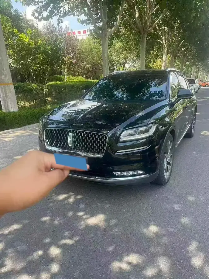 2019 Lincoln Nautilus 2.0T 235HP L4 8AT