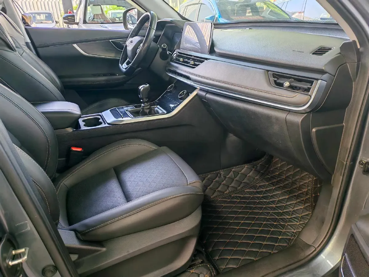 2021 Chery Tiggo 8 1.5T 156HP L4 6MT,autocango,china used car exporter,china ev exporter,chinese used car exporter,chinese used ev exporter