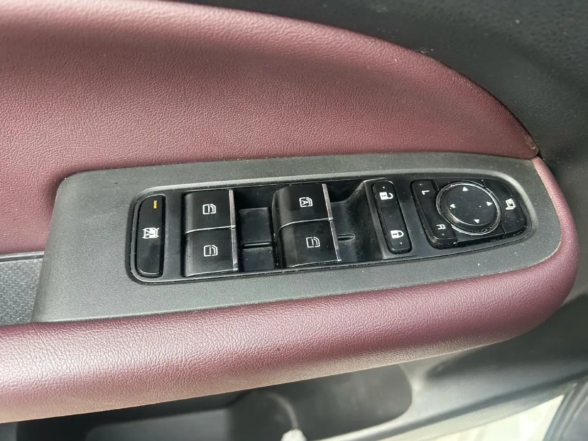 2021 GAC Trumpchi M6 1.5T 169HP L4 7DCT,autocango,china used car exporter,china ev exporter,chinese used car exporter,chinese used ev exporter