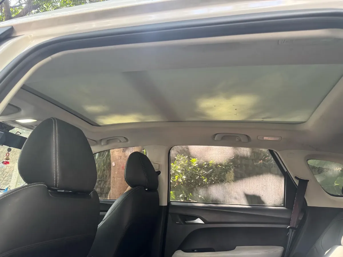 2019 BaoJun 530 1.5T 151HP L4 CVT,autocango,china used car exporter,china ev exporter,chinese used car exporter,chinese used ev exporter