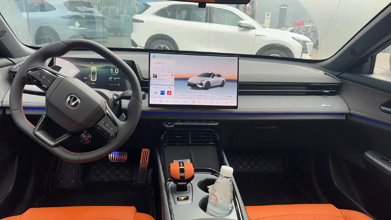 2025 ChangAn UNI-V 2.0T 245HP L4 8AT,autocango,china used car exporter,china ev exporter,chinese used car exporter,chinese used ev exporter