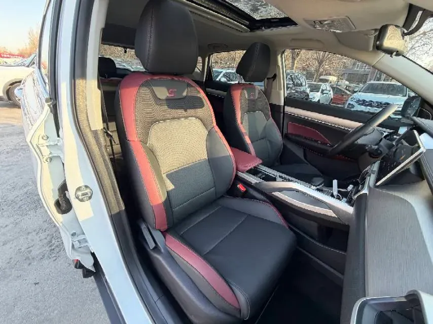 2021 Geely Coolray 1.4T 141HP L4 6DCT,autocango,china used car exporter,china ev exporter,chinese used car exporter,chinese used ev exporter