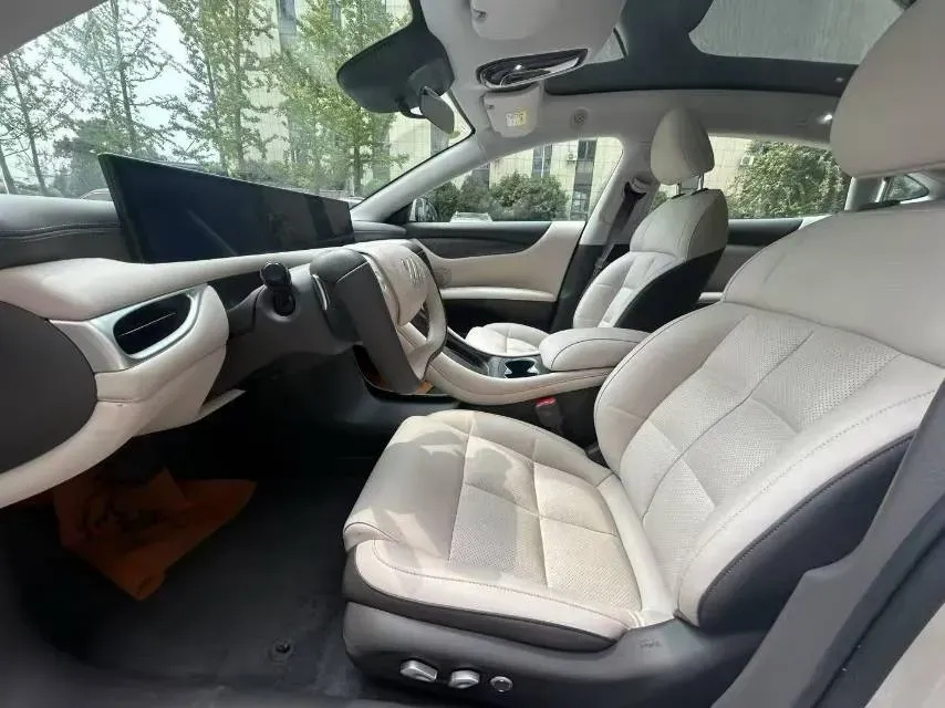 2024 IM L6 BEV 75KWH,autocango,china used car exporter,china ev exporter,chinese used car exporter,chinese used ev exporter