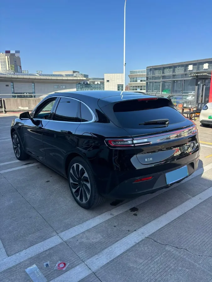 2023 AITO AITO M5 1.5T 152HP L4 REEV 40KWH,autocango,china used car exporter,china ev exporter,chinese used car exporter,chinese used ev exporter
