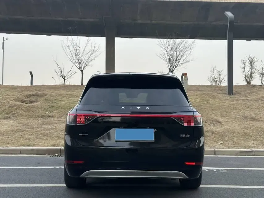 2024 AITO AITO M9 1.5T 152HP L4 REEV 42KWH,autocango,china used car exporter,china ev exporter,chinese used car exporter,chinese used ev exporter