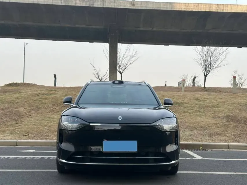 2024 AITO AITO M9 1.5T 152HP L4 REEV 42KWH,autocango,china used car exporter,china ev exporter,chinese used car exporter,chinese used ev exporter