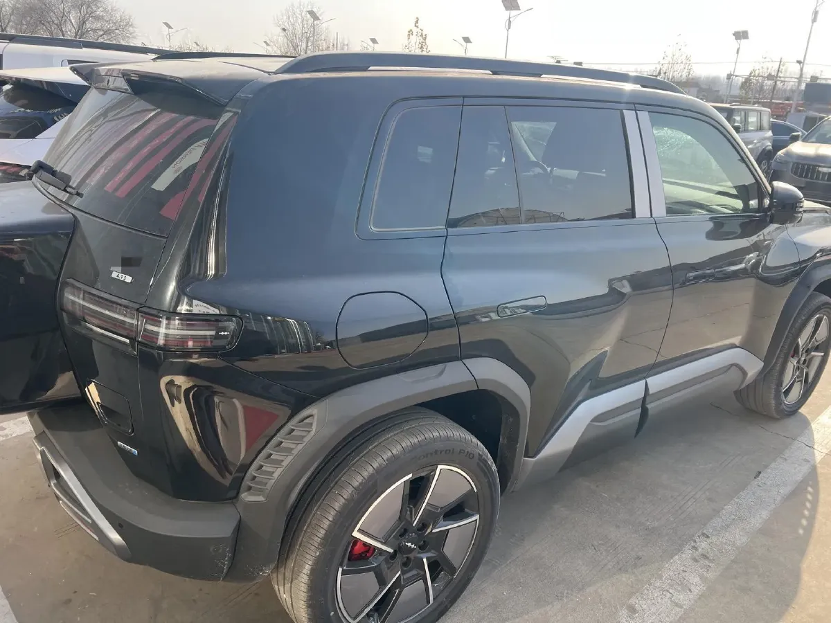 2025 FangChengBao Tai 3 BEV,autocango,china used car exporter,china ev exporter,chinese used car exporter,chinese used ev exporter