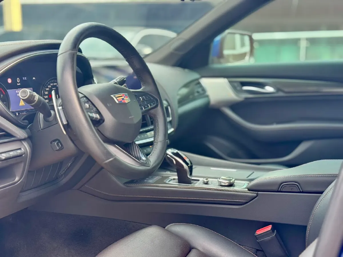 2020 Cadillac CT5 2.0T 241HP L4 10AT,autocango,china used car exporter,china ev exporter,chinese used car exporter,chinese used ev exporter