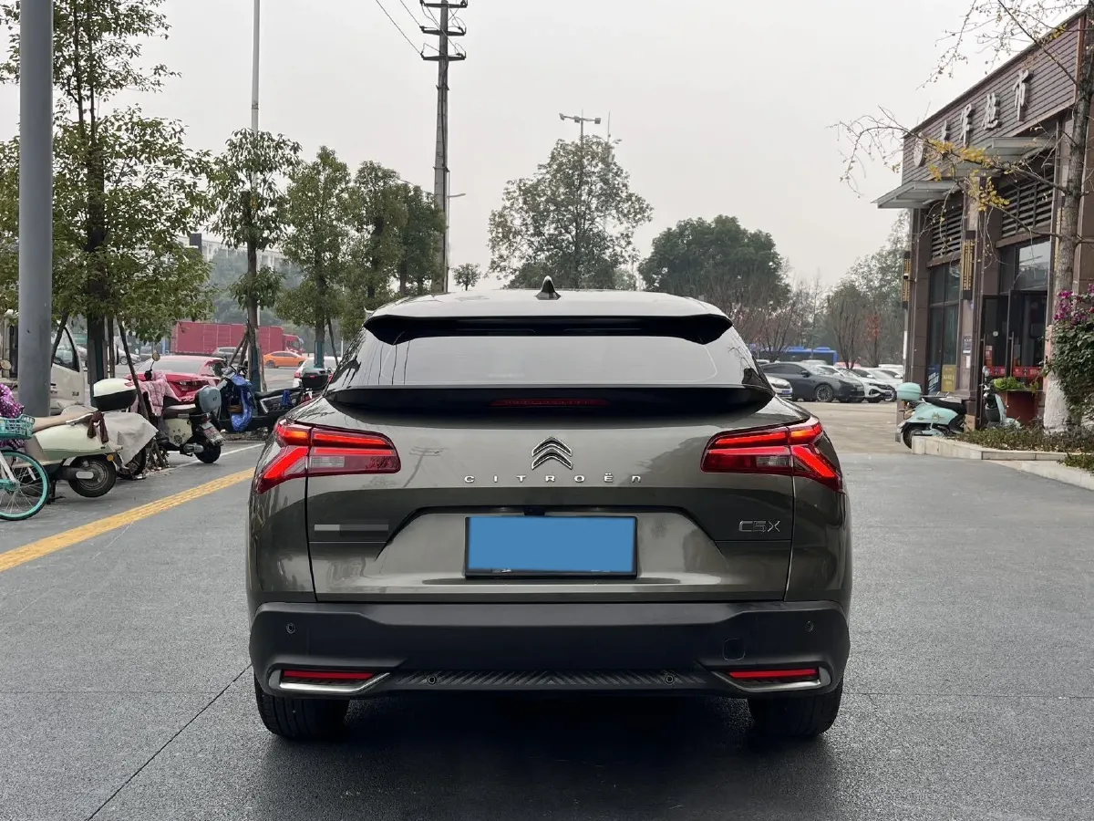 2021 Citroen C5 X 1.6T 175HP L4 8AT,autocango,china used car exporter,china ev exporter,chinese used car exporter,chinese used ev exporter
