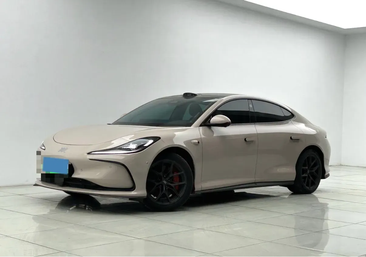 2024 IM L6 BEV 100KWH,autocango,china used car exporter,china ev exporter,chinese used car exporter,chinese used ev exporter
