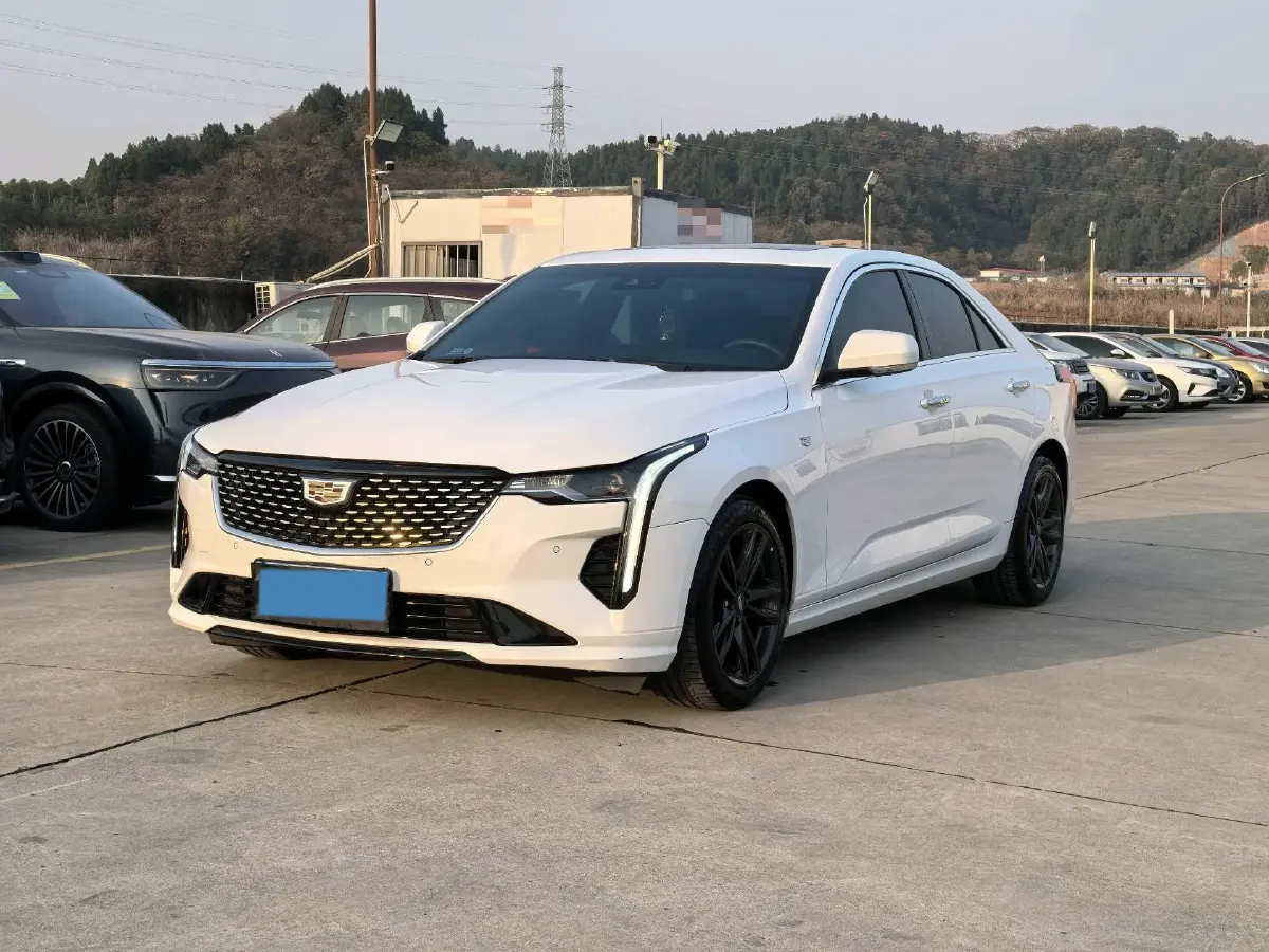 2022 Cadillac CT4 2.0T 237HP L4 8AT