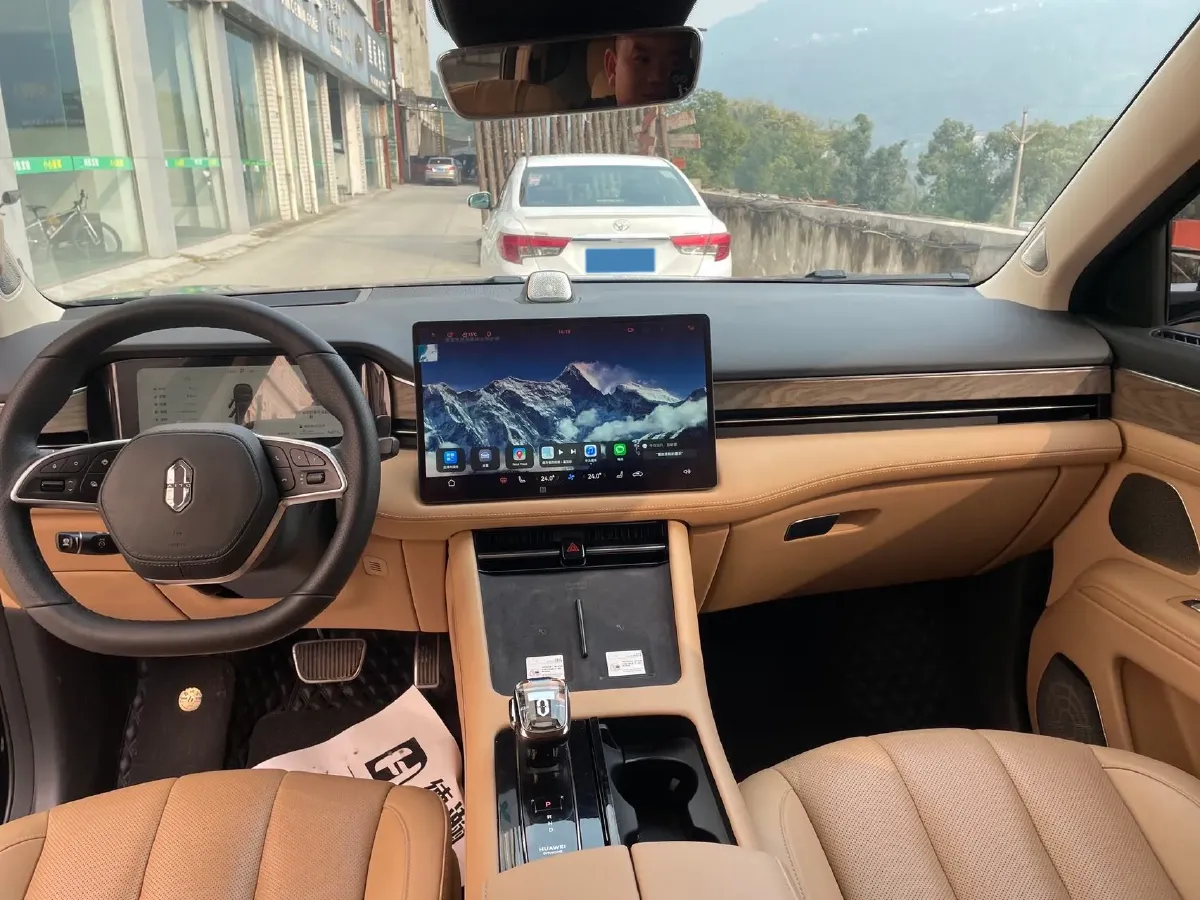 2022 AITO AITO M7 Range Extended 125HP REEV 40KWH,autocango,china used car exporter,china ev exporter,chinese used car exporter,chinese used ev exporter