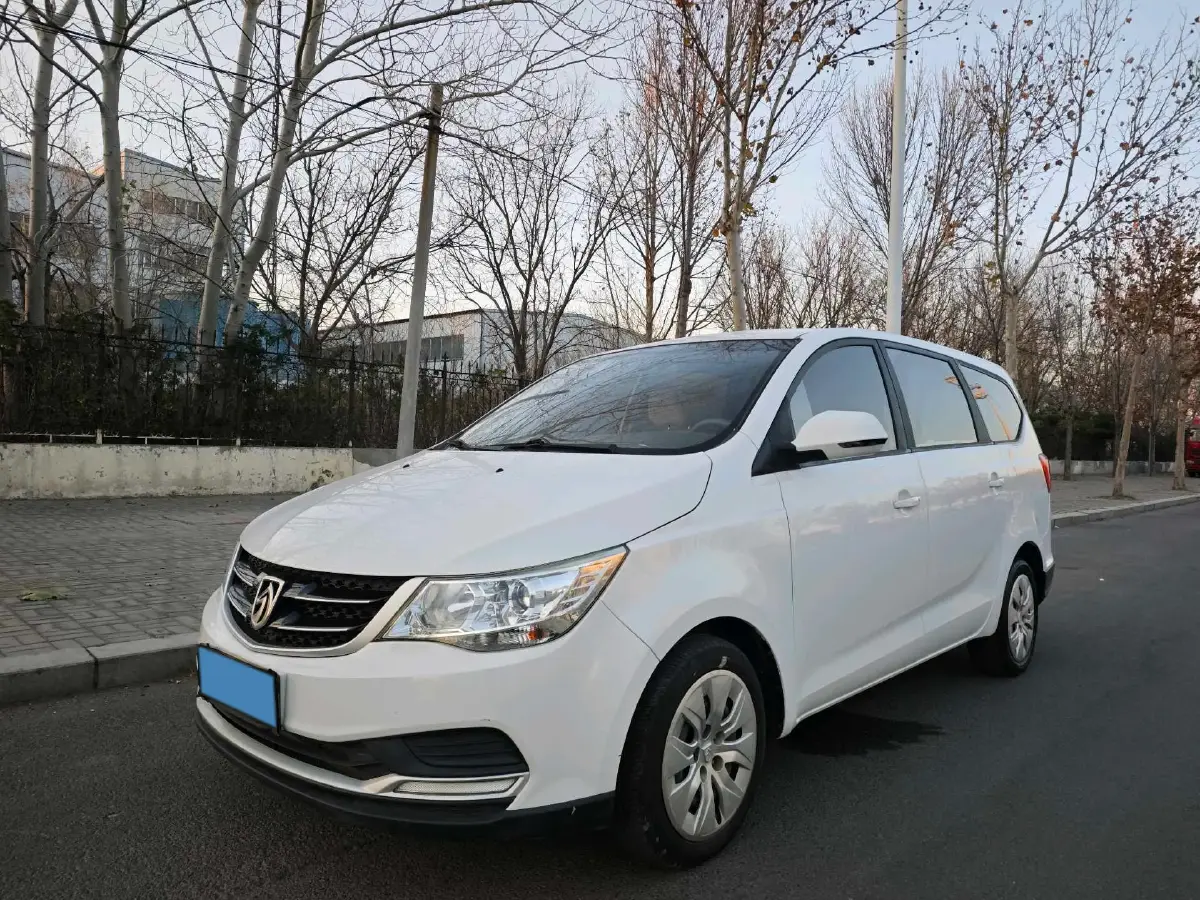 2016 BaoJun 730 1.5L 112HP L4 5MT