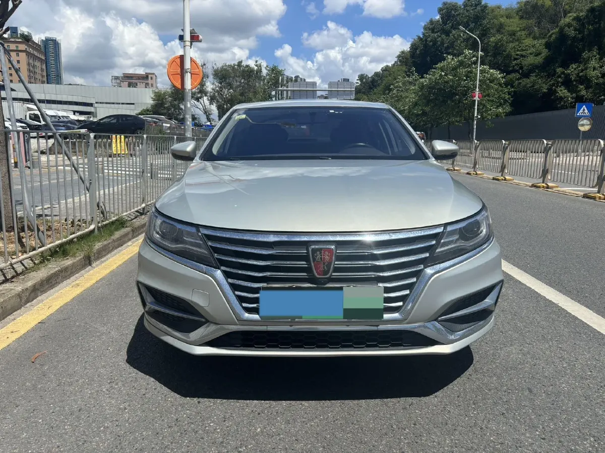 2017 Roewe i6 1.0T 125HP L3 2AT PHEV,autocango,china used car exporter,china ev exporter,chinese used car exporter,chinese used ev exporter