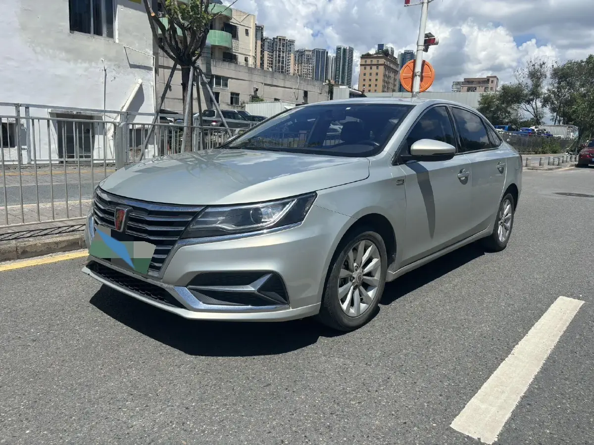 2017 Roewe i6 1.0T 125HP L3 2AT PHEV