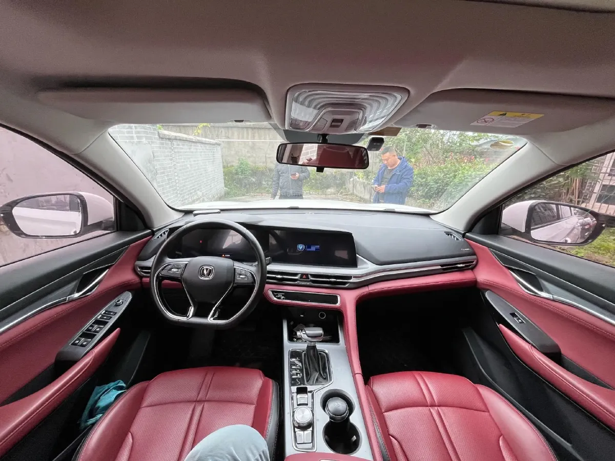 2022 ChangAn CS75 Plus 1.5T 178HP L4 6AT,autocango,china used car exporter,china ev exporter,chinese used car exporter,chinese used ev exporter