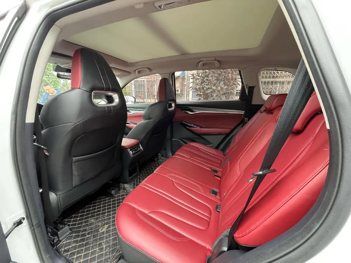 2022 ChangAn CS75 Plus 1.5T 178HP L4 6AT,autocango,china used car exporter,china ev exporter,chinese used car exporter,chinese used ev exporter