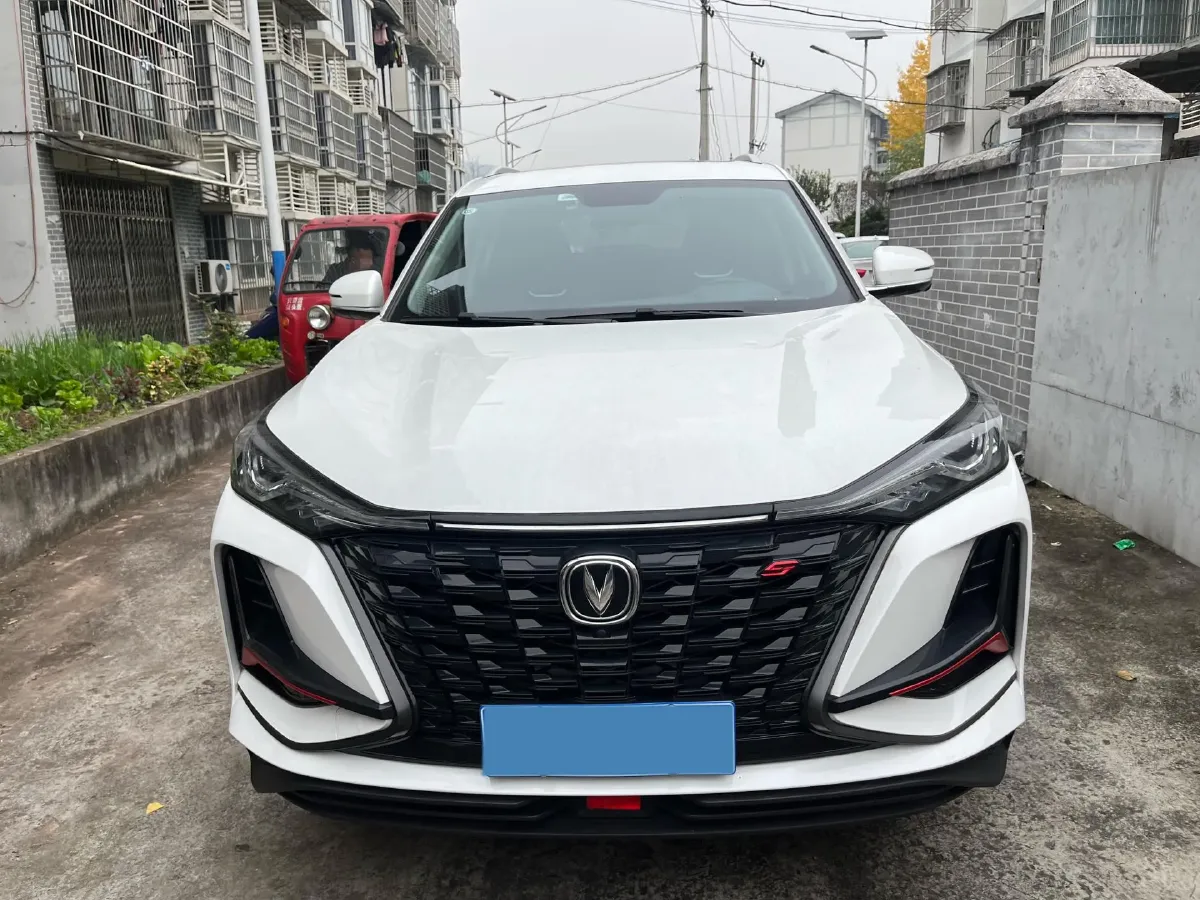 2022 ChangAn CS75 Plus 1.5T 178HP L4 6AT,autocango,china used car exporter,china ev exporter,chinese used car exporter,chinese used ev exporter