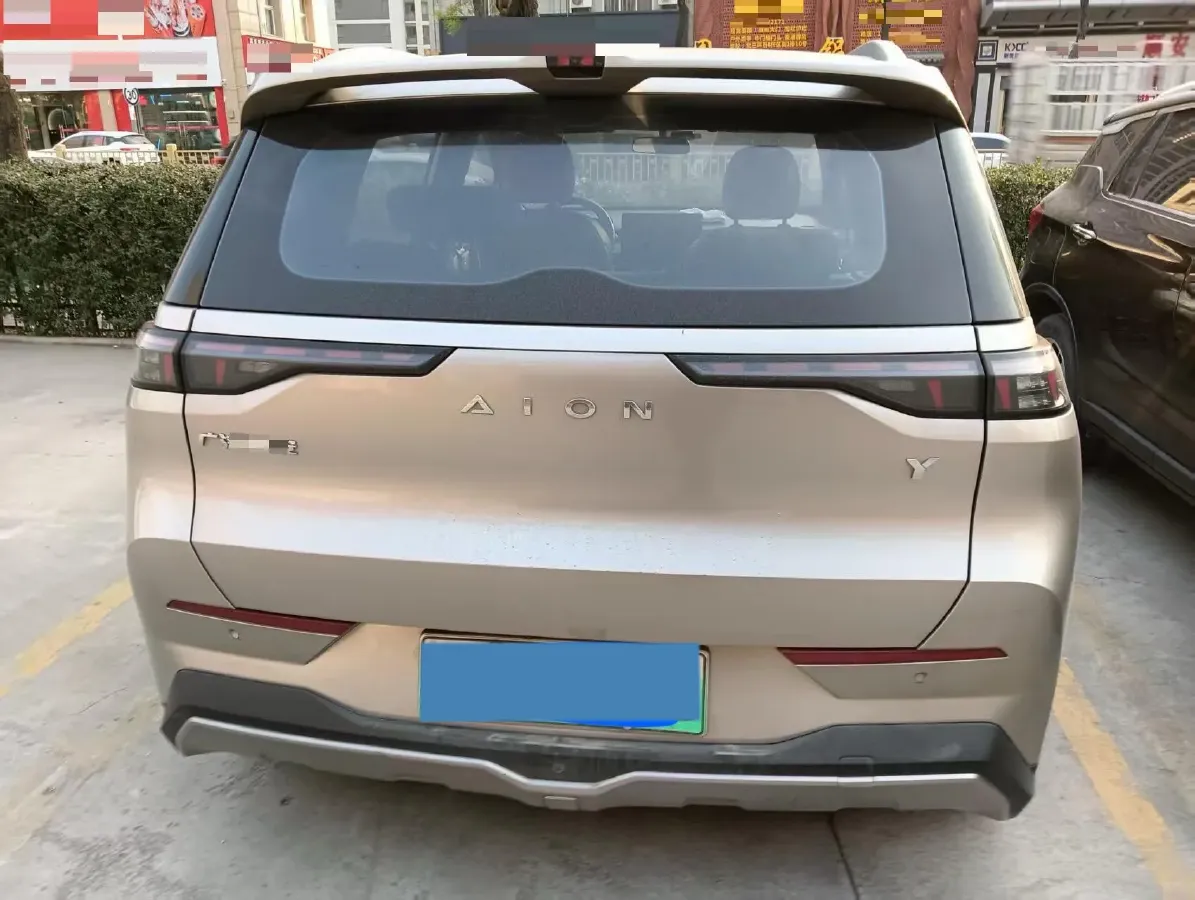 2022 Geely Okavango 1.8T 184HP L4 7DCT,autocango,china used car exporter,china ev exporter,chinese used car exporter,chinese used ev exporter