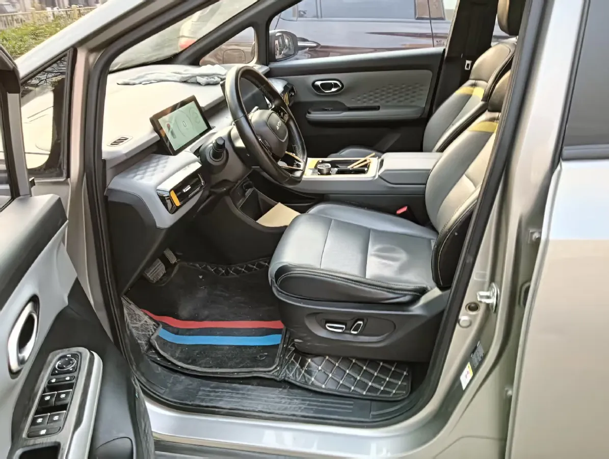 2022 Geely Okavango 1.8T 184HP L4 7DCT,autocango,china used car exporter,china ev exporter,chinese used car exporter,chinese used ev exporter