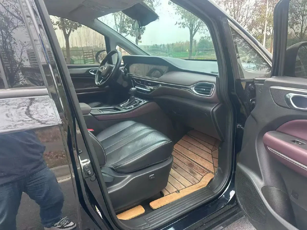 2021 GAC Trumpchi M6 1.5T 169HP L4 7DCT,autocango,china used car exporter,china ev exporter,chinese used car exporter,chinese used ev exporter