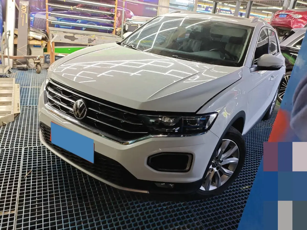 2021 Volkswagen T-Roc 1.4T 150HP L4 7DCT
