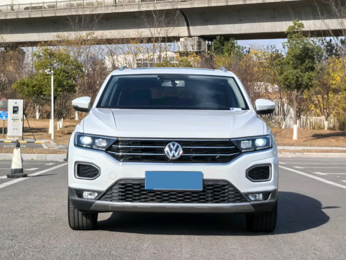 2019 Volkswagen T-Roc 1.4T 131HP L4 7DCT,autocango,china used car exporter,china ev exporter,chinese used car exporter,chinese used ev exporter