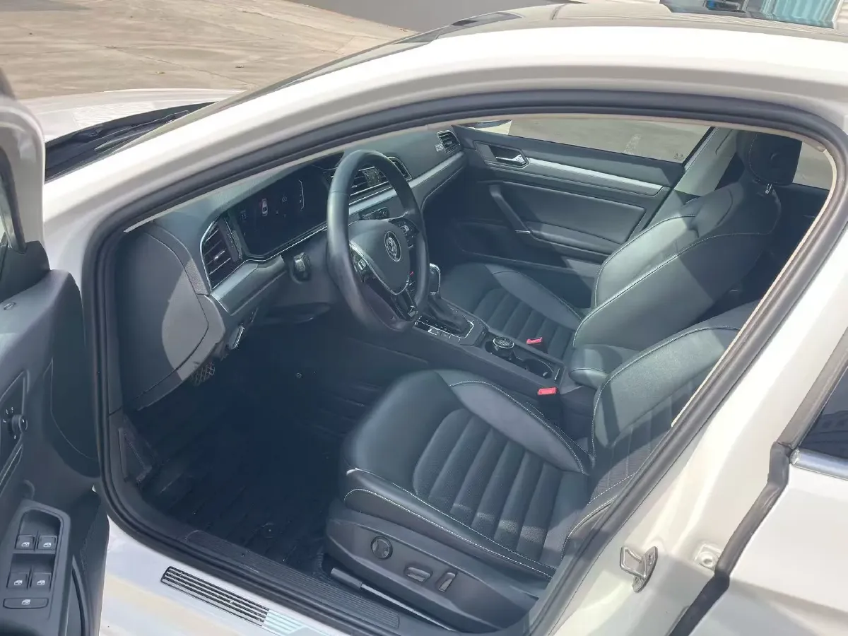 2021 Volkswagen Lamando 1.4T 150HP L4 7DCT,autocango,china used car exporter,china ev exporter,chinese used car exporter,chinese used ev exporter