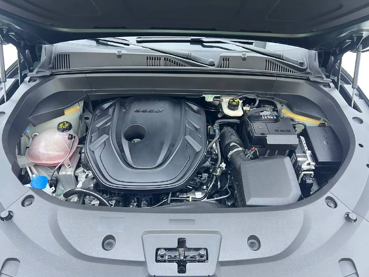 2026 Geely Monjaro 2.0T 272HP L4 8AT,autocango,china used car exporter,china ev exporter,chinese used car exporter,chinese used ev exporter