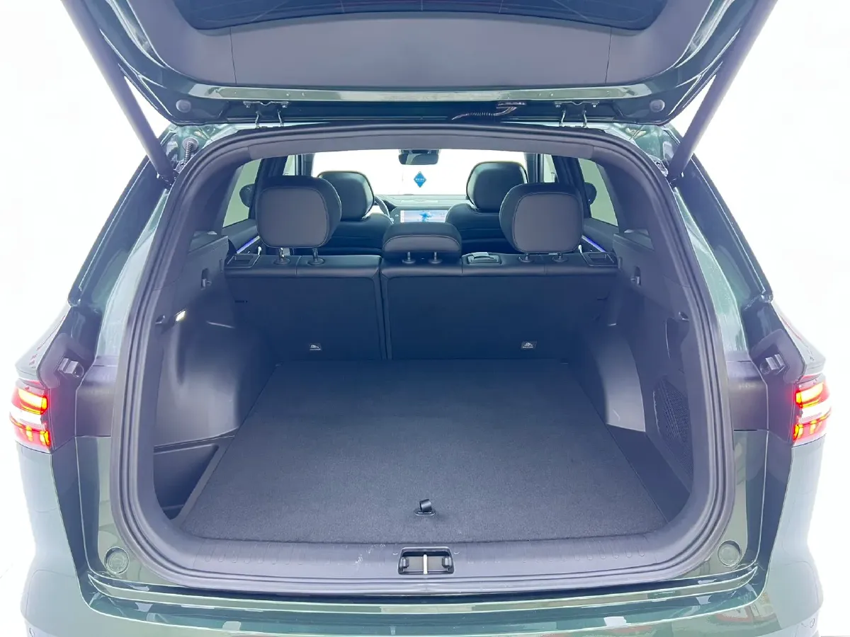 2026 Geely Monjaro 2.0T 272HP L4 8AT,autocango,china used car exporter,china ev exporter,chinese used car exporter,chinese used ev exporter