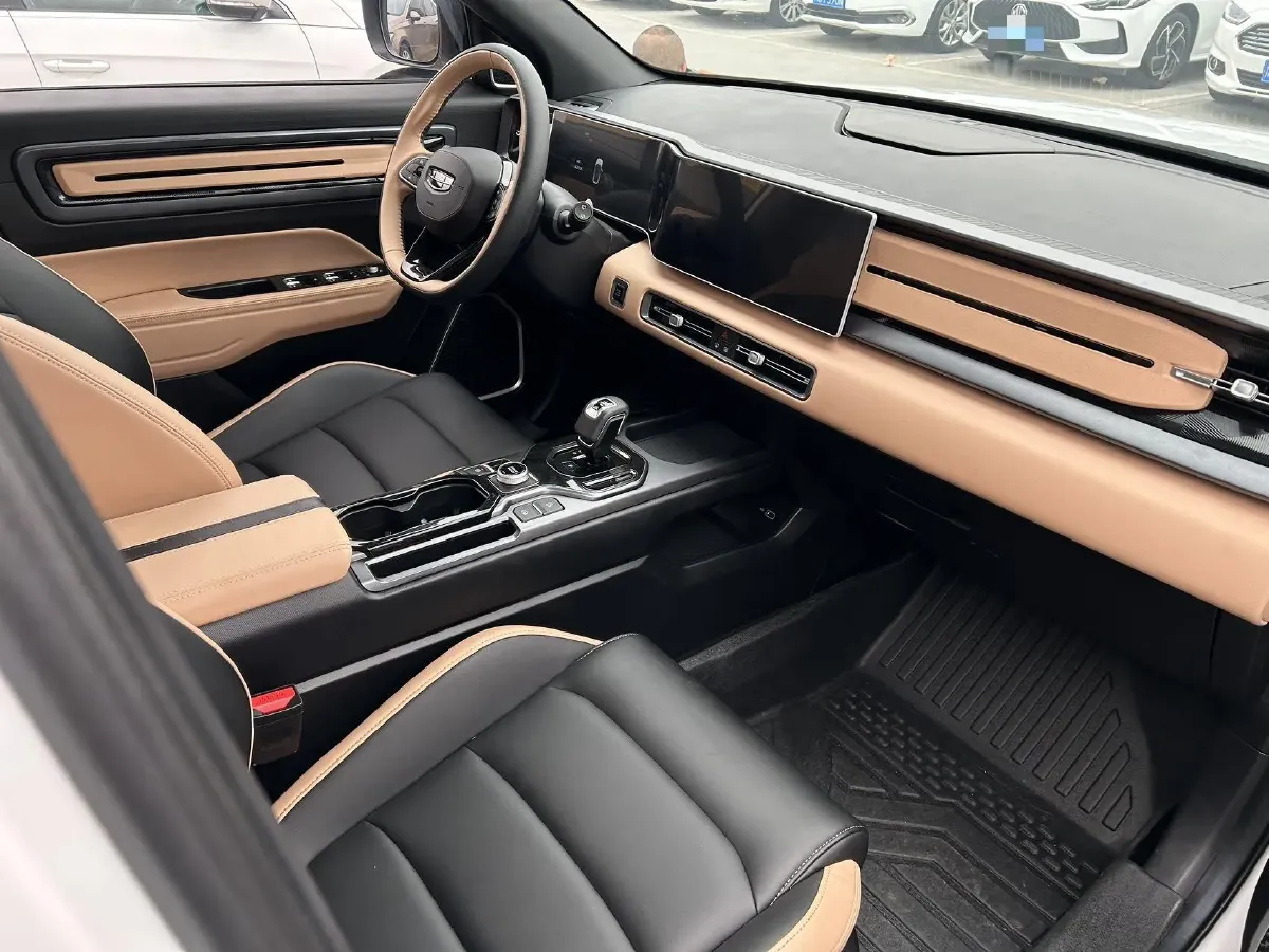 2023 Geely ICON 1.5T 181HP L4 7DCT,autocango,china used car exporter,china ev exporter,chinese used car exporter,chinese used ev exporter